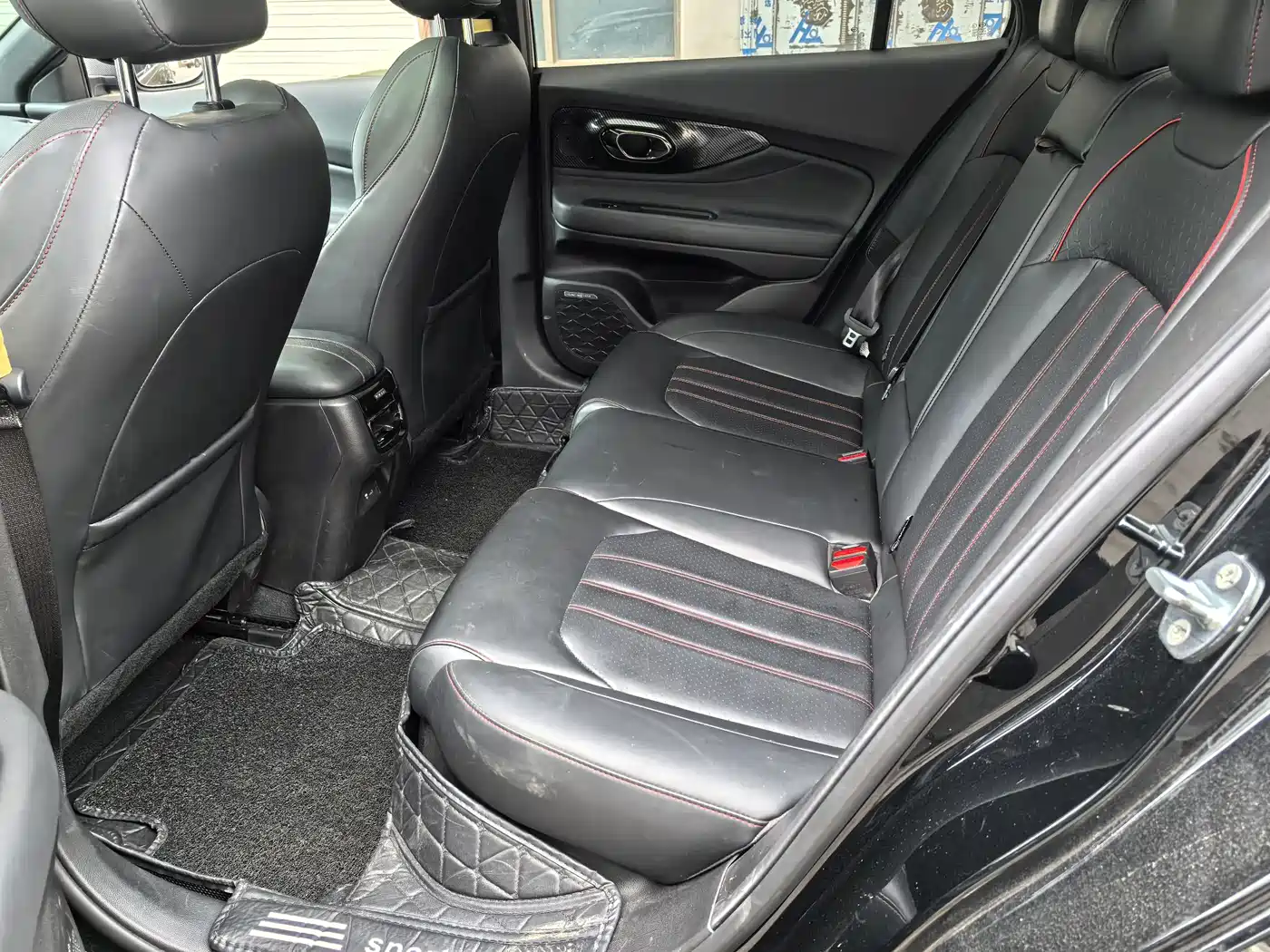 GAC Trumpchi Trumpchi Emkoo 2023 270T DCT J15 Edition фото 6