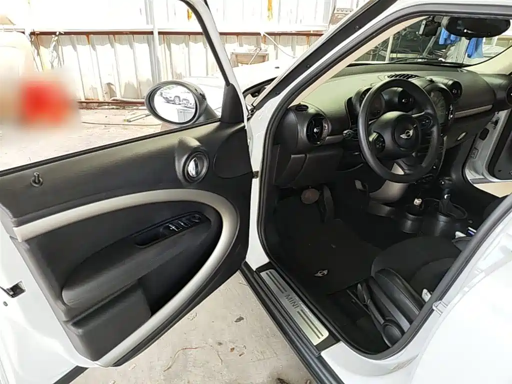 Photo 16 - MINI COUNTRYMAN