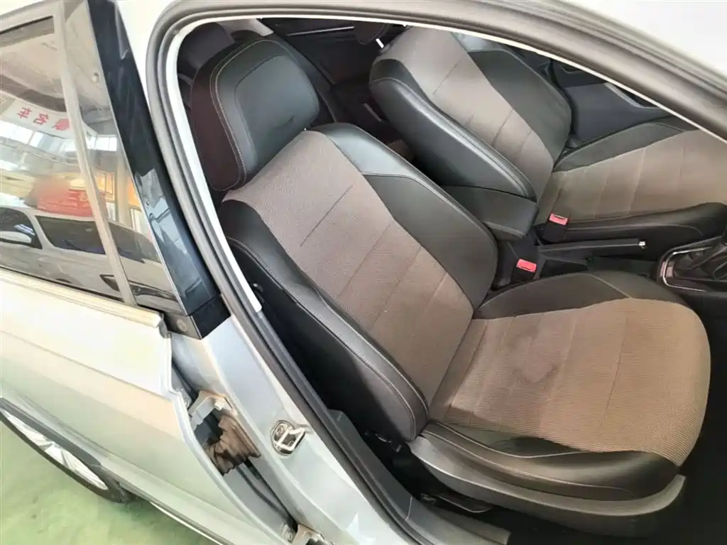 Volkswagen C-TREK 2018 1.5L Automatic Comfort фото 25
