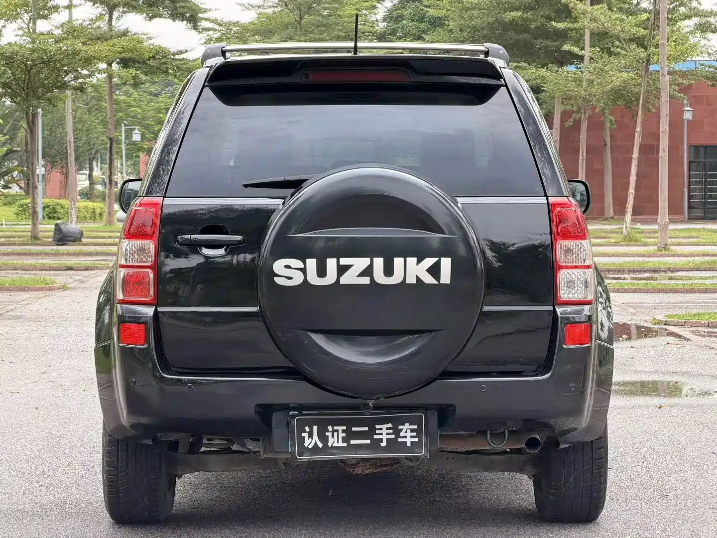 Фото 4 - Suzuki Grand Vitara