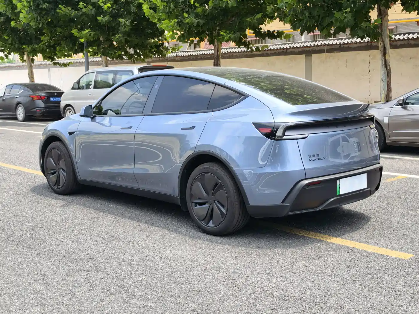 Tesla Model Y 2026 2026 Rear-Wheel Drive