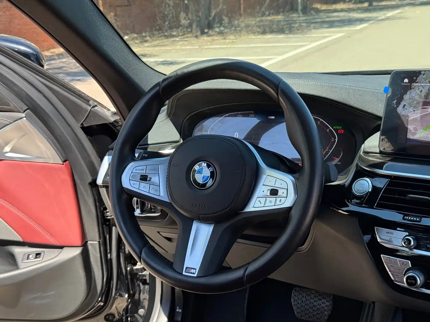 BMW 5 Series 2022 Model Second Facelift 525Li Luxury Package фото 15