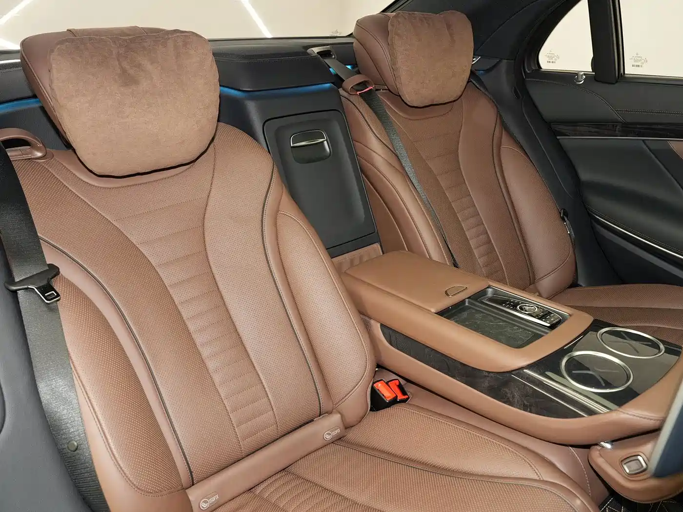 Фото 17 - Mercedes-Benz S-Class
