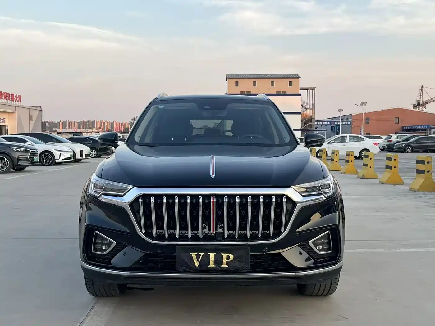 Hongqi HS5 2022 Facelift 2.0T Smart Flag Enjoyment AWD Edition фото 2
