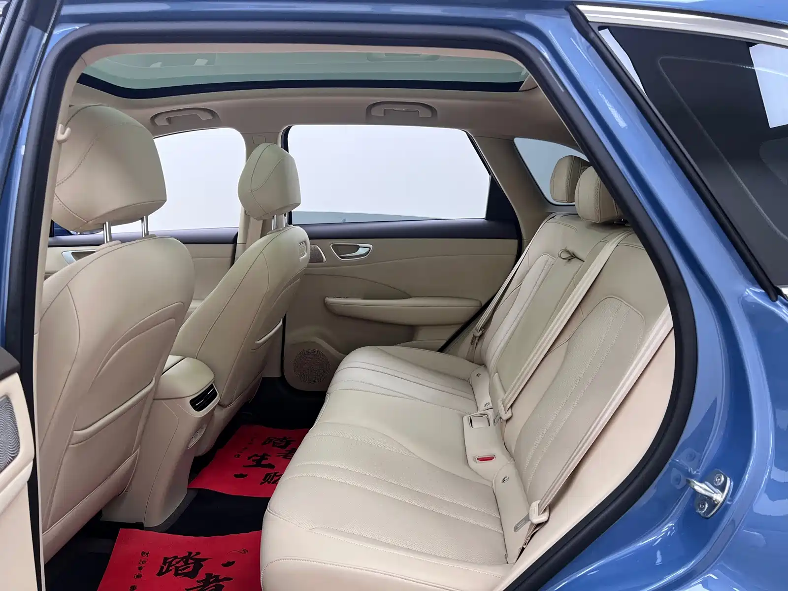 صورة 16 - Shangjie SUV
