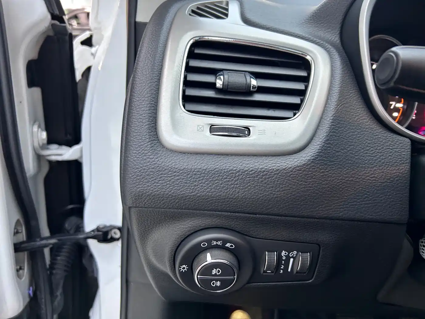 Jeep Compass 2021 2020 220T Automatic Leading Edition