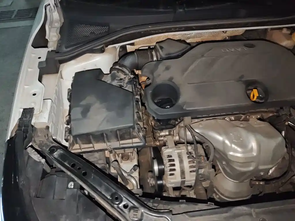Roewe i6 2021 2020 PLUS 1.6L CVT 4G Connected Glory Flagship Edition