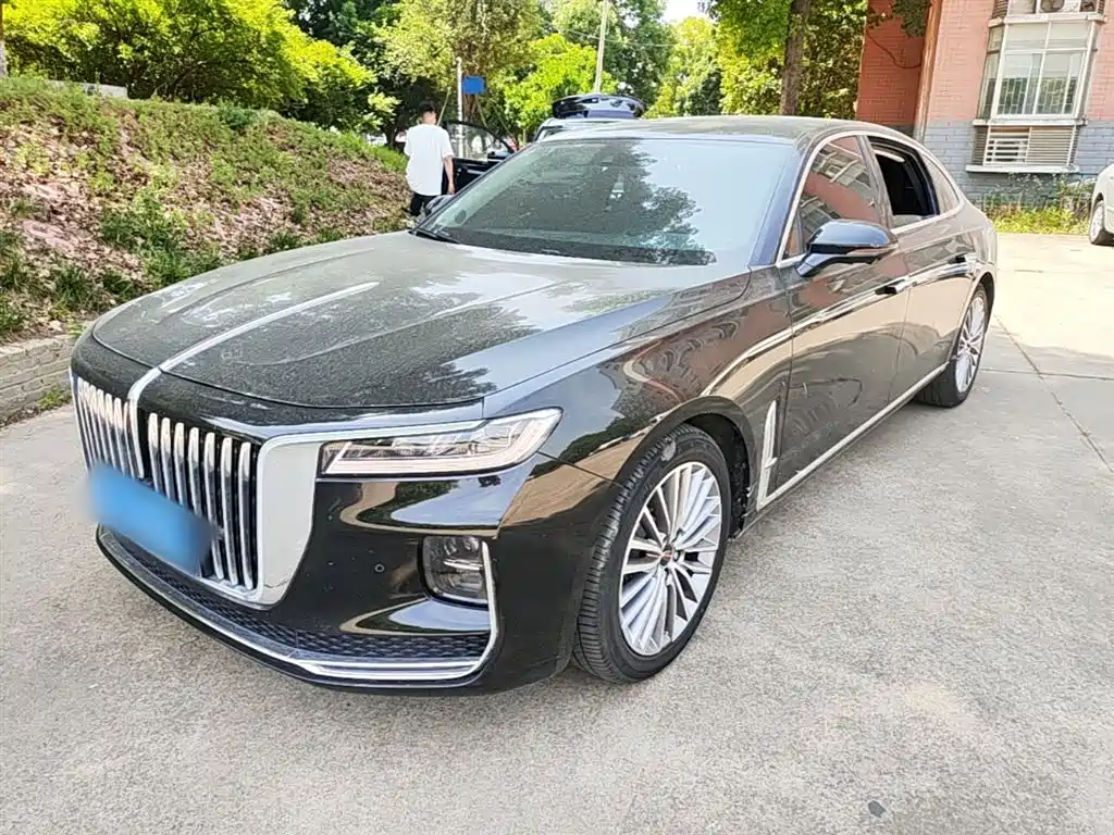 Hongqi H9 2022 2.0T Smart Connect Flag Enjoy Edition