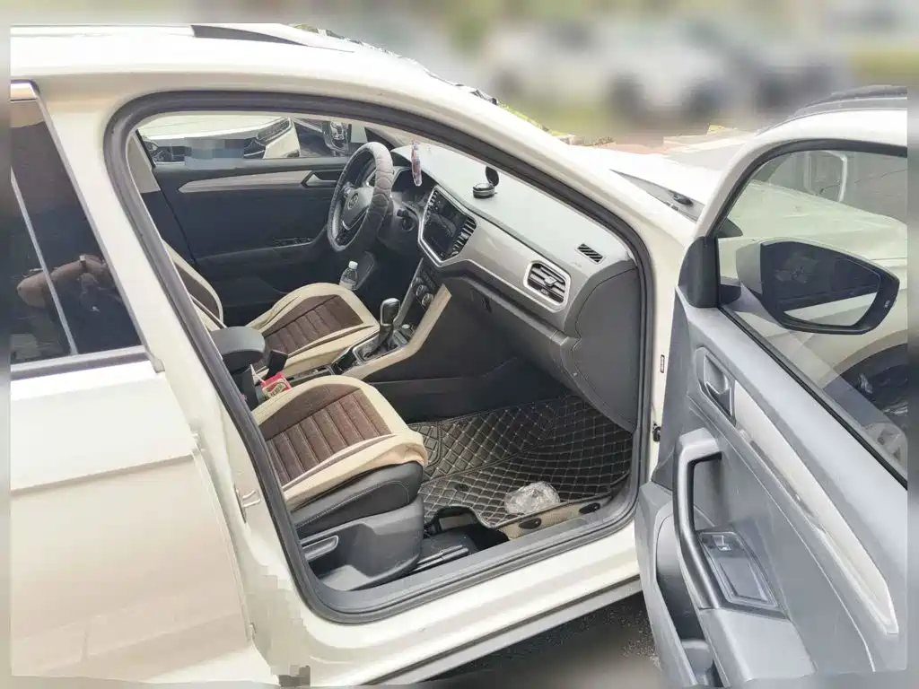 Volkswagen T-Roc, миниатюра 10