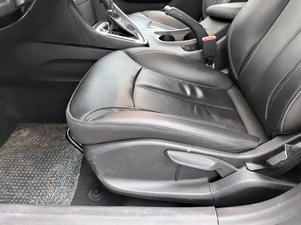 Фото 20 - Buick Excelle