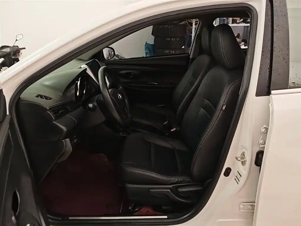 Toyota YARiS L Zhi Xiang 2020 1.5L CVT Leading Edition фото 15