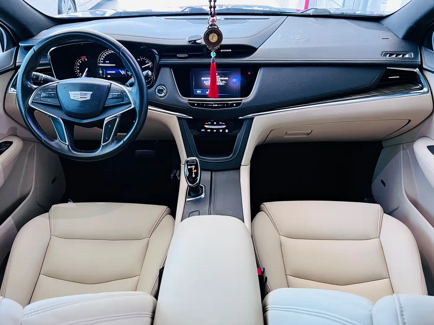 Cadillac XT5 2017 2016 25T Technology Model