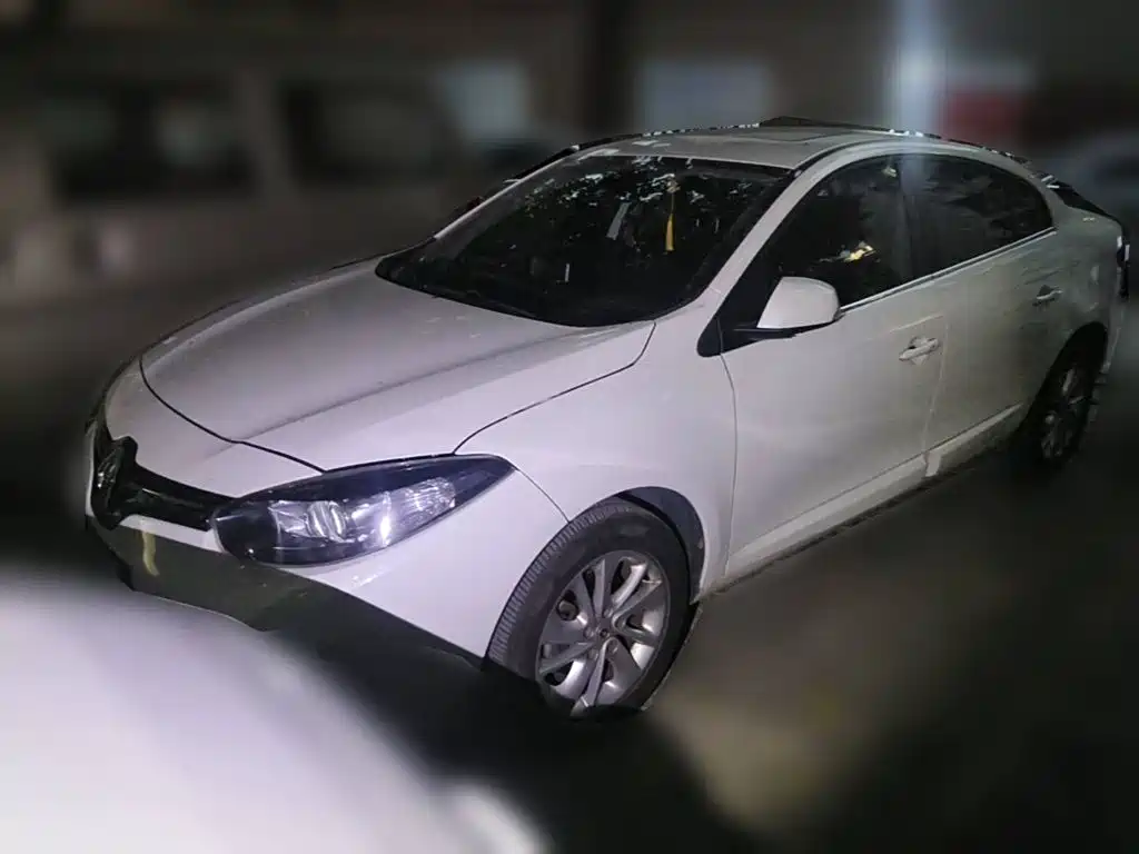 Renault Fluence 2015 2015 2.0L Fashion Edition