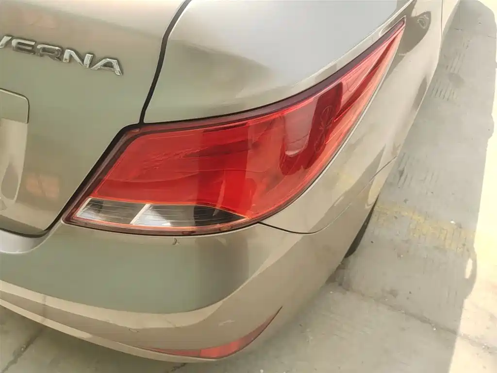 Hyundai Verna 2016 1.4L Automatic Smart GLS фото 8