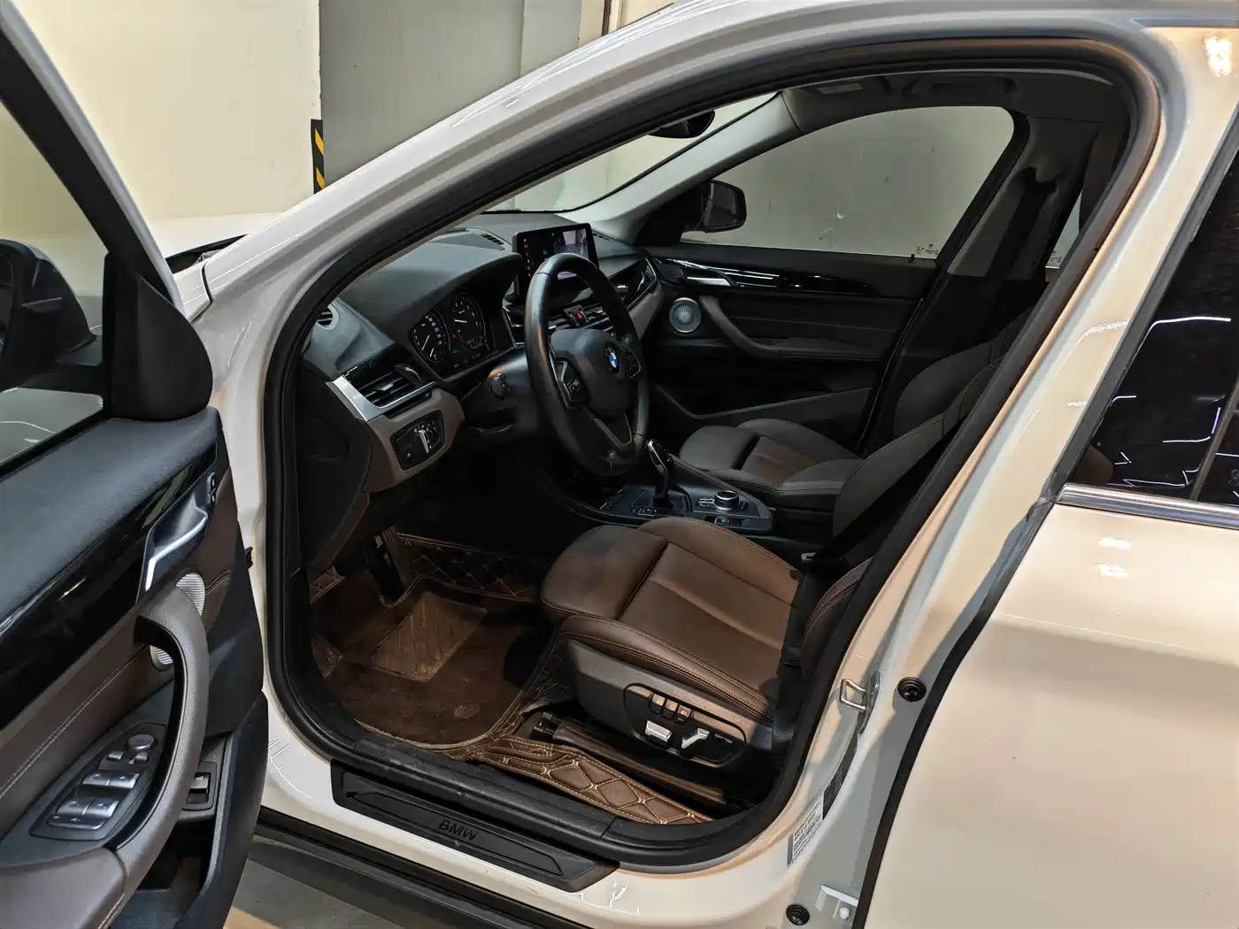 BMW X1 2021 Facelift sDrive20Li Fashion фото 7
