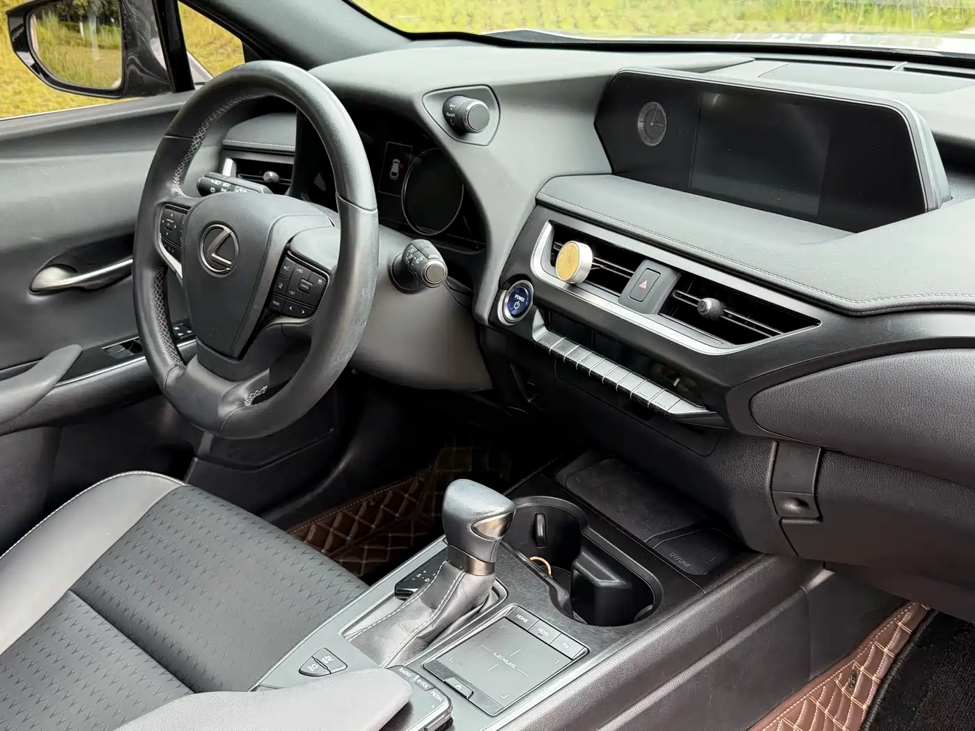 Lexus UX 2021 2020 260h Explore Fun Edition China V