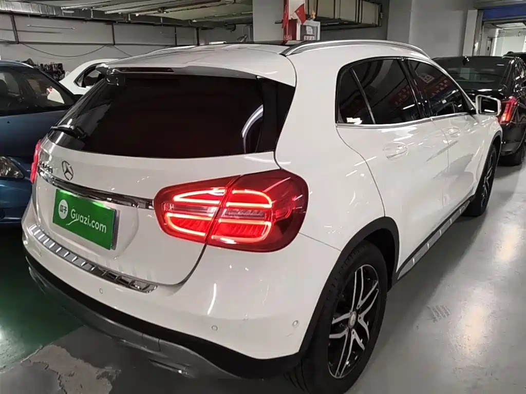 Mercedes-Benz GLA 2016 GLA 200 Fashion фото 7