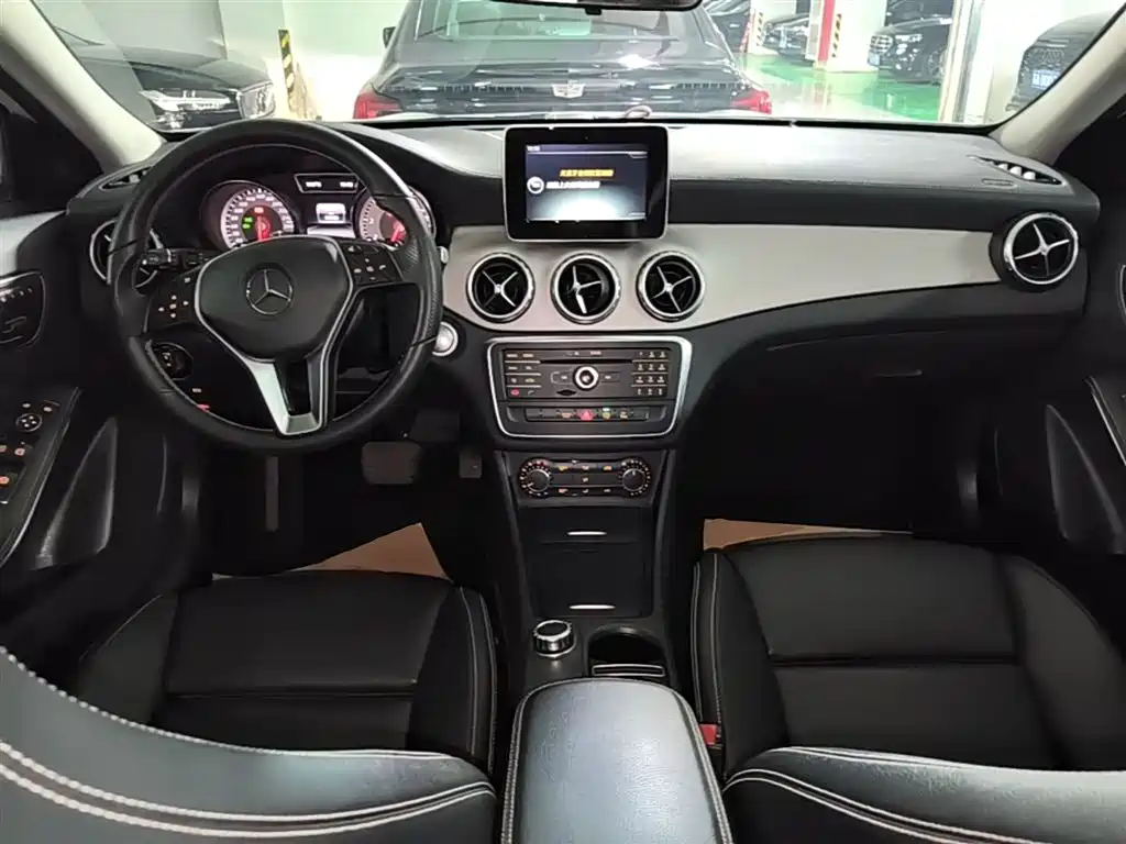 Mercedes-Benz GLA 2016 GLA 200 Fashion фото 10