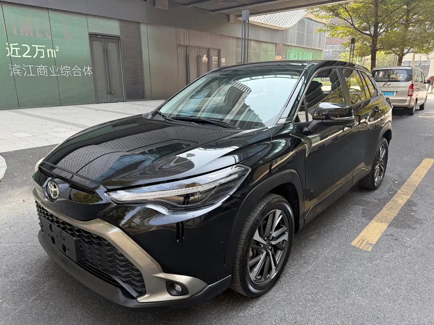 Toyota Frontlander 2022 2.0L CVT Luxury PLUS Edition