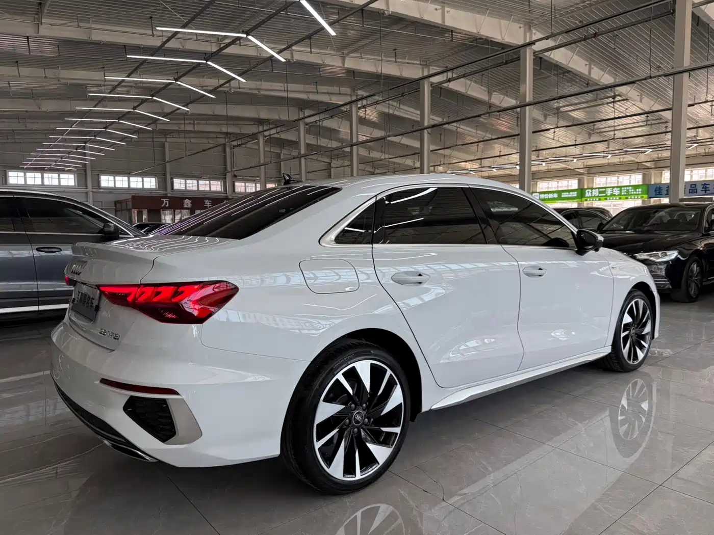 Audi A3 2023 A3L Limousine 35 TFSI Fashion Sport фото 9