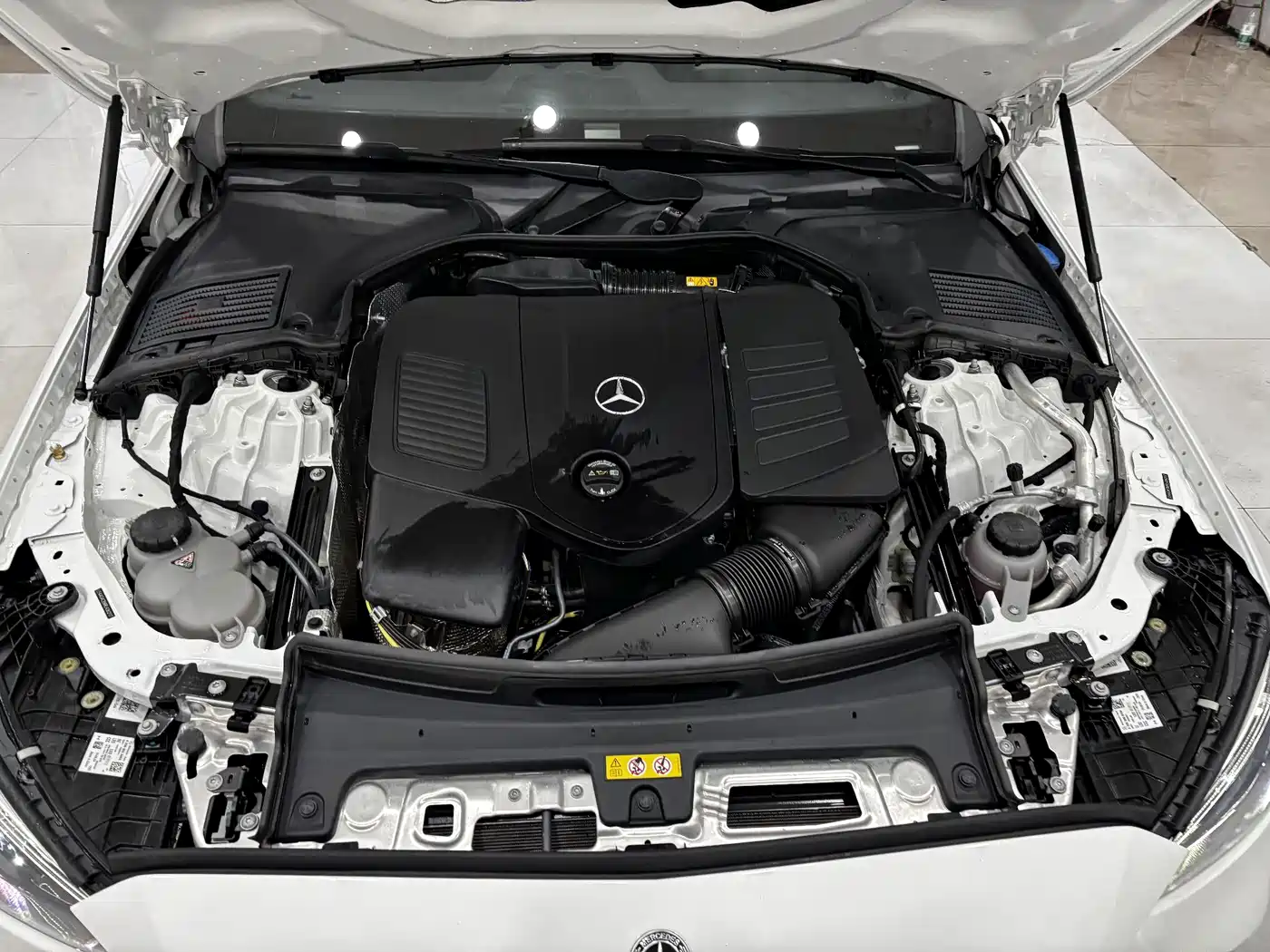 Mercedes-Benz C-Class 2024 Facelift C 260 L Moonlight Sport фото 32