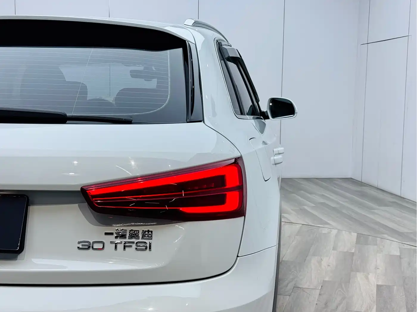 Audi Q3 2018 30th Anniversary Edition 30 TFSI Style фото 2