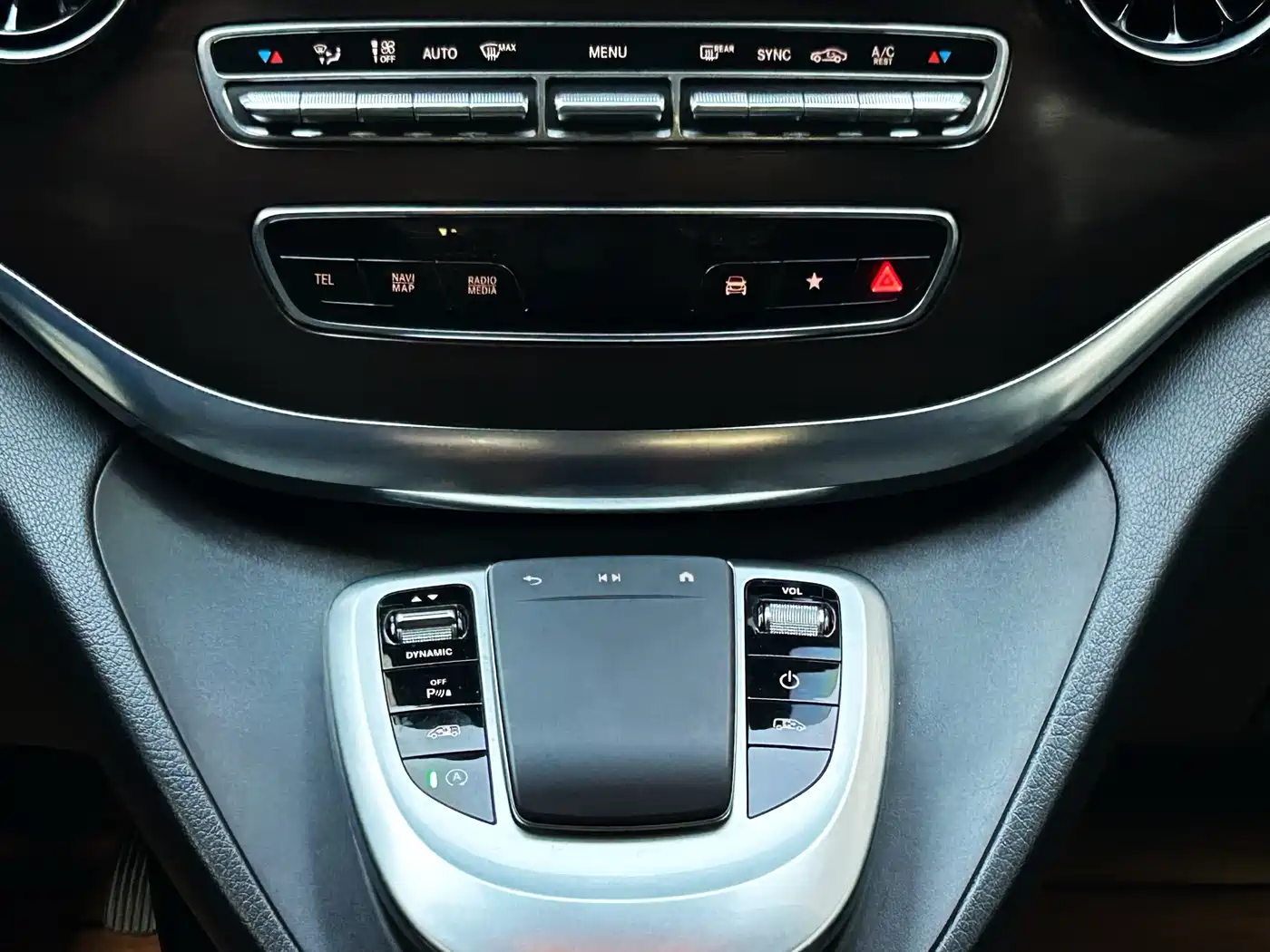 Mercedes-Benz V-Class 2021 V 260 Pilot Edition фото 8