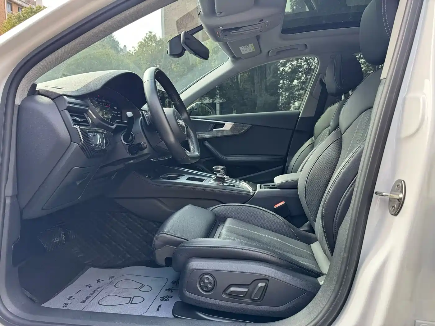 Audi A4L 2022 40 TFSI Luxury Dynamic фото 9
