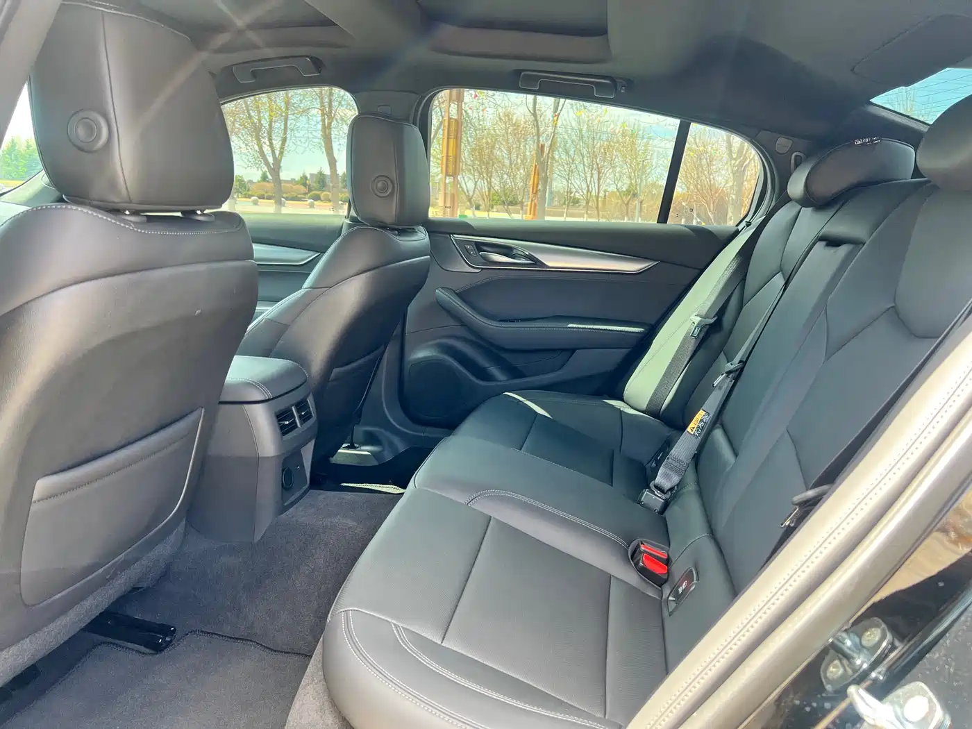 Cadillac CT5 2025 Model 28T Urban Sport Edition фото 5