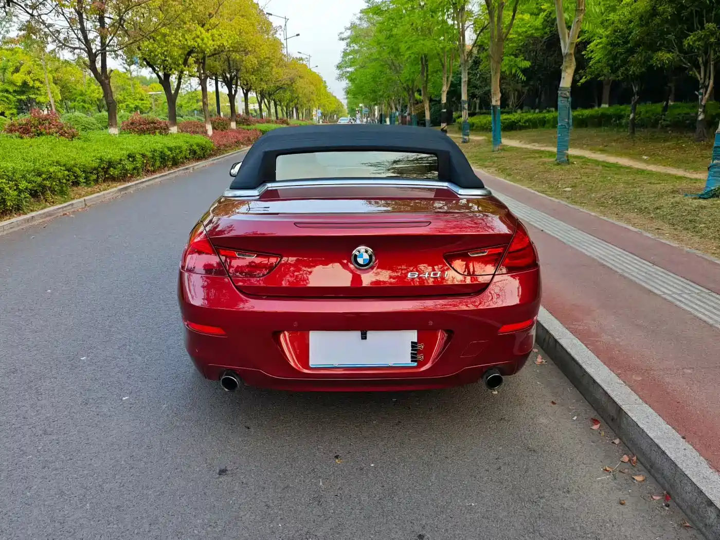 BMW 6 Series 2011 640i Convertible Coupe фото 8