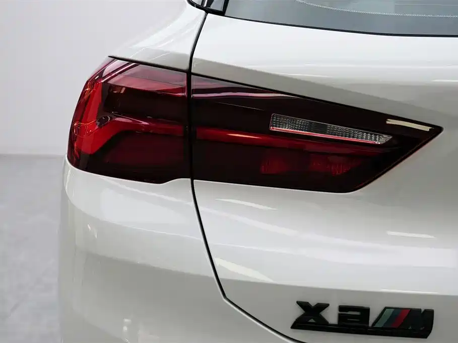 BMW X2 2021 Facelift sDrive25i Edge Edition фото 5