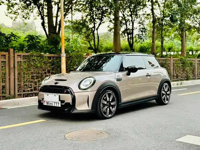 MINI 