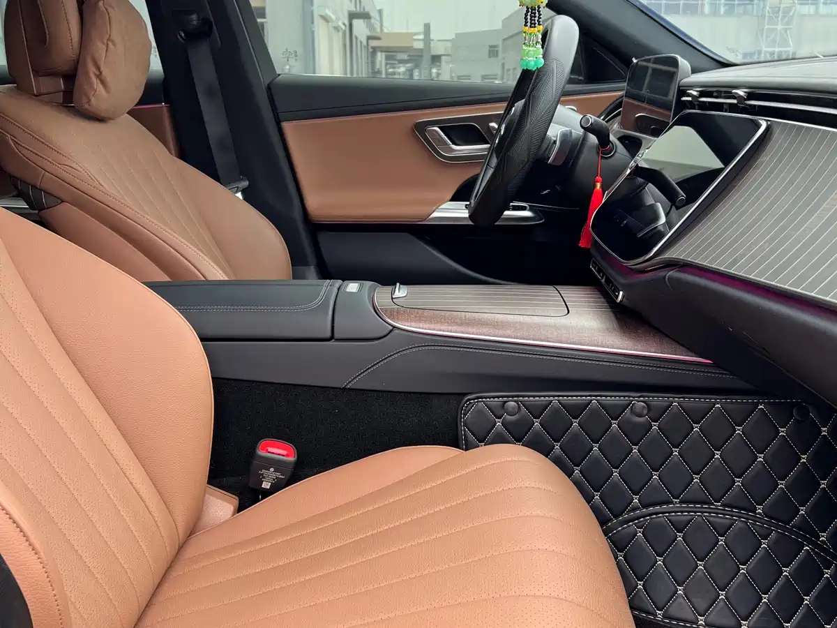 Mercedes-Benz E-Class 2026 E 300 L Fashion фото 5
