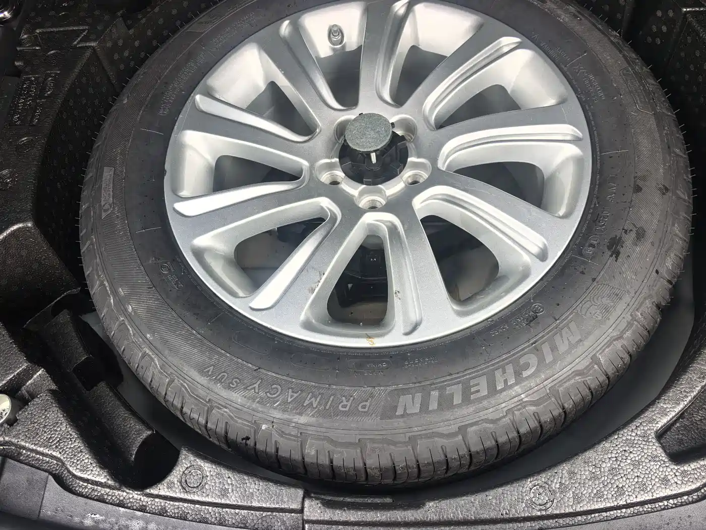 Land Rover Discovery Sport 2016 2.0T SE фото 20