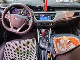Фото 12 - Geely Vision X3