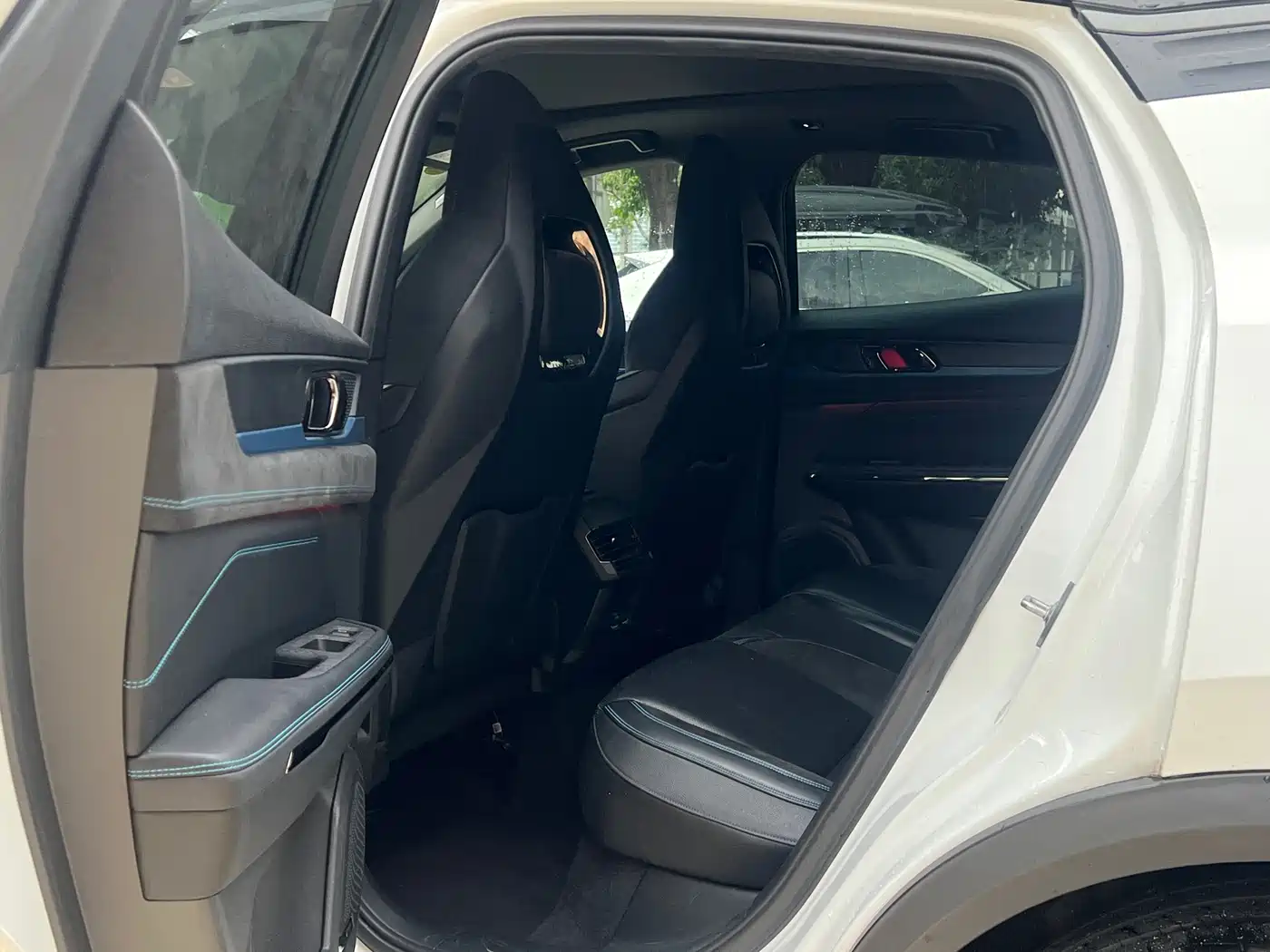 Lynk & Co 05 EM-P 2021 1.5TD PHEV HALO фото 10