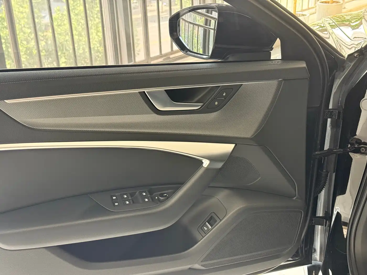 Audi A6L 2021 40 TFSI Luxury Sport фото 10