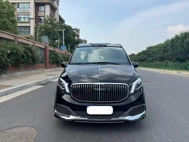Mercedes-Benz Vito 2023 2.0T Elite 7-Seater