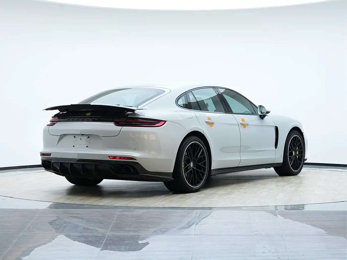 PORSCHE PANAMERA NEW ENERGY