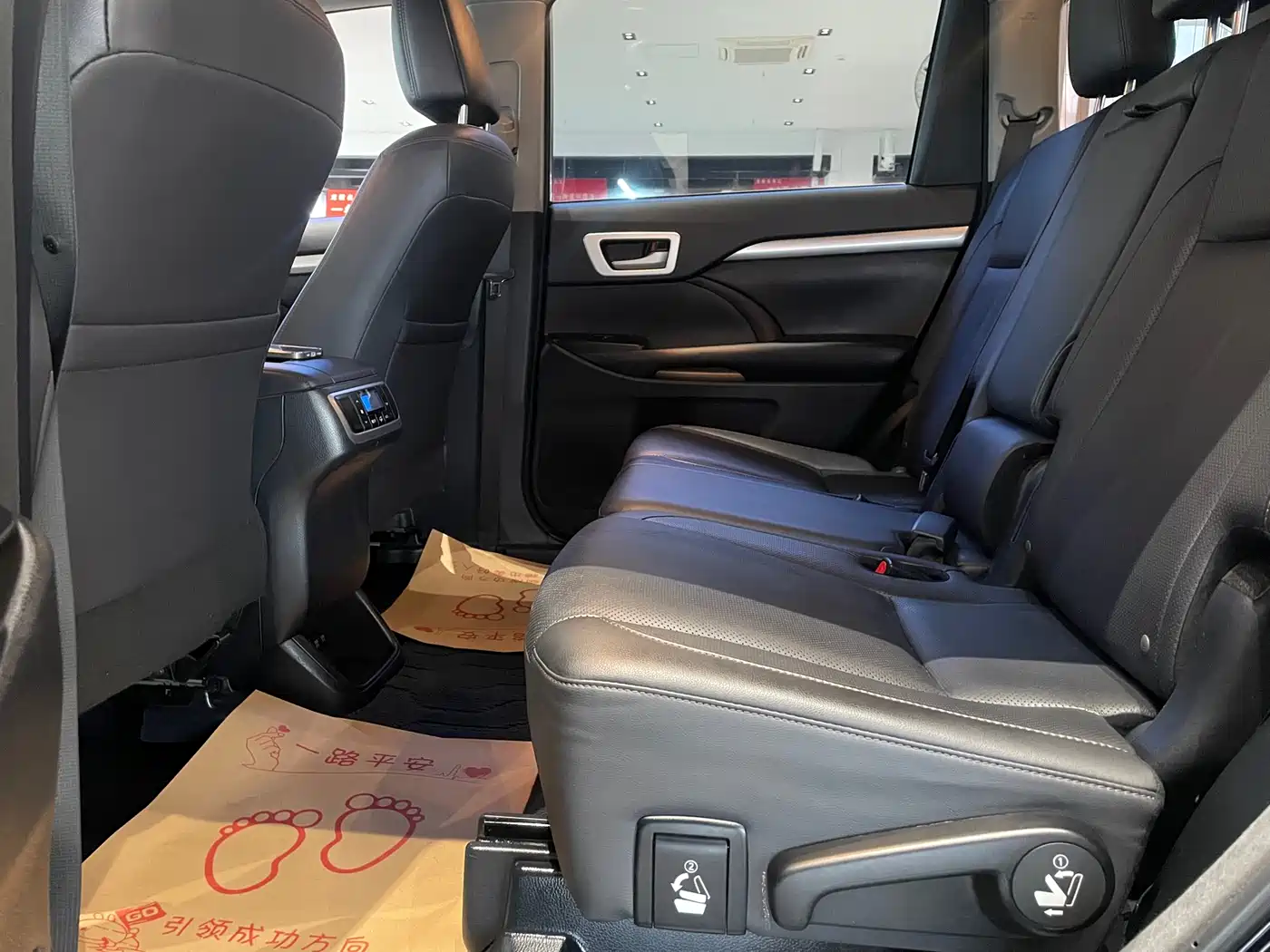 Toyota Highlander 2018 2.0T 4WD Luxury 7-seater (China V) фото 8