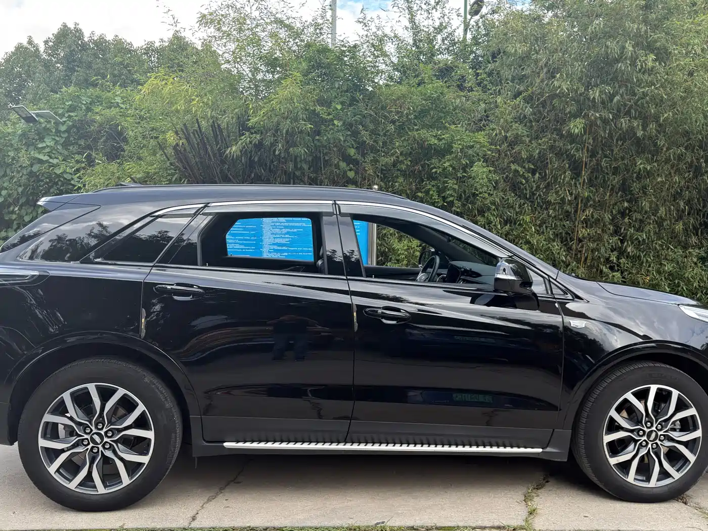 Фото 17 - Cadillac XT5