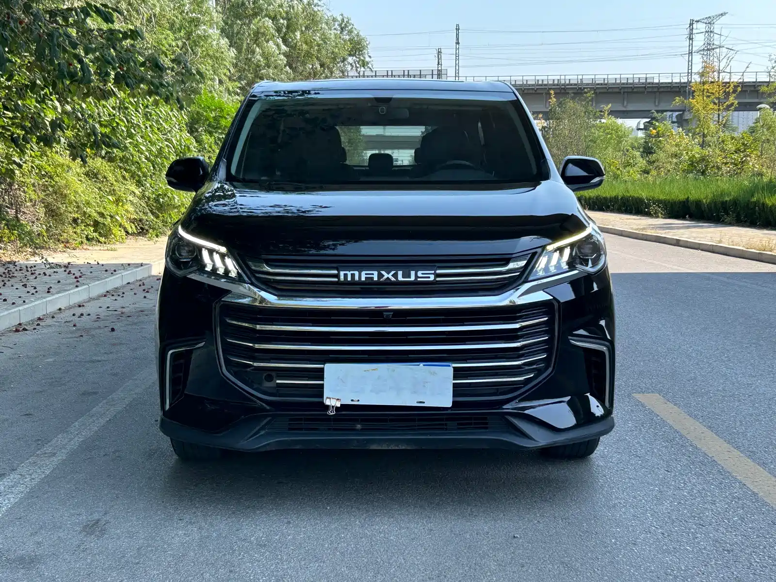 Фото 2 - Maxus Maxus G50