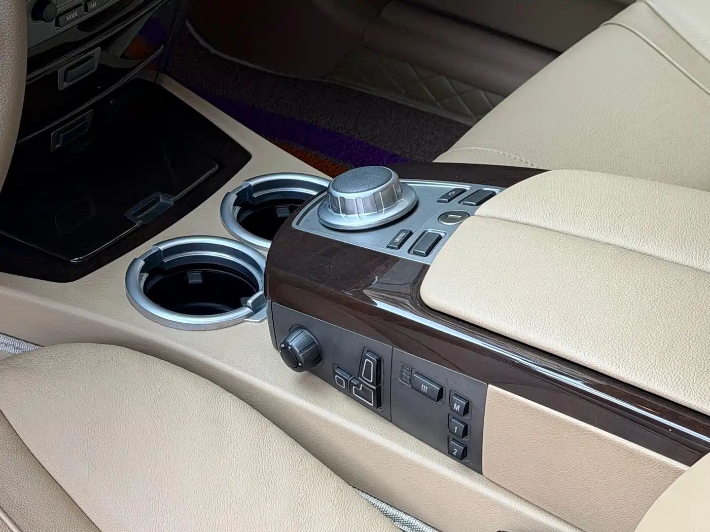 BMW 7 Series 2008 Model 730Li Classic Edition фото 11