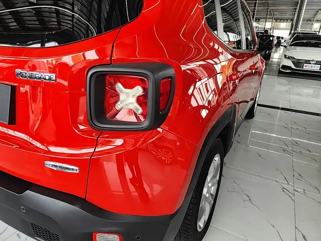 Jeep Renegade 2019 2018 Connected Large Screen Edition 180T Automatic High Energy
