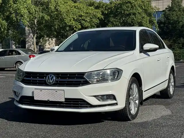  Volkswagen Bora 2016 Model 1.6L Automatic Comfort