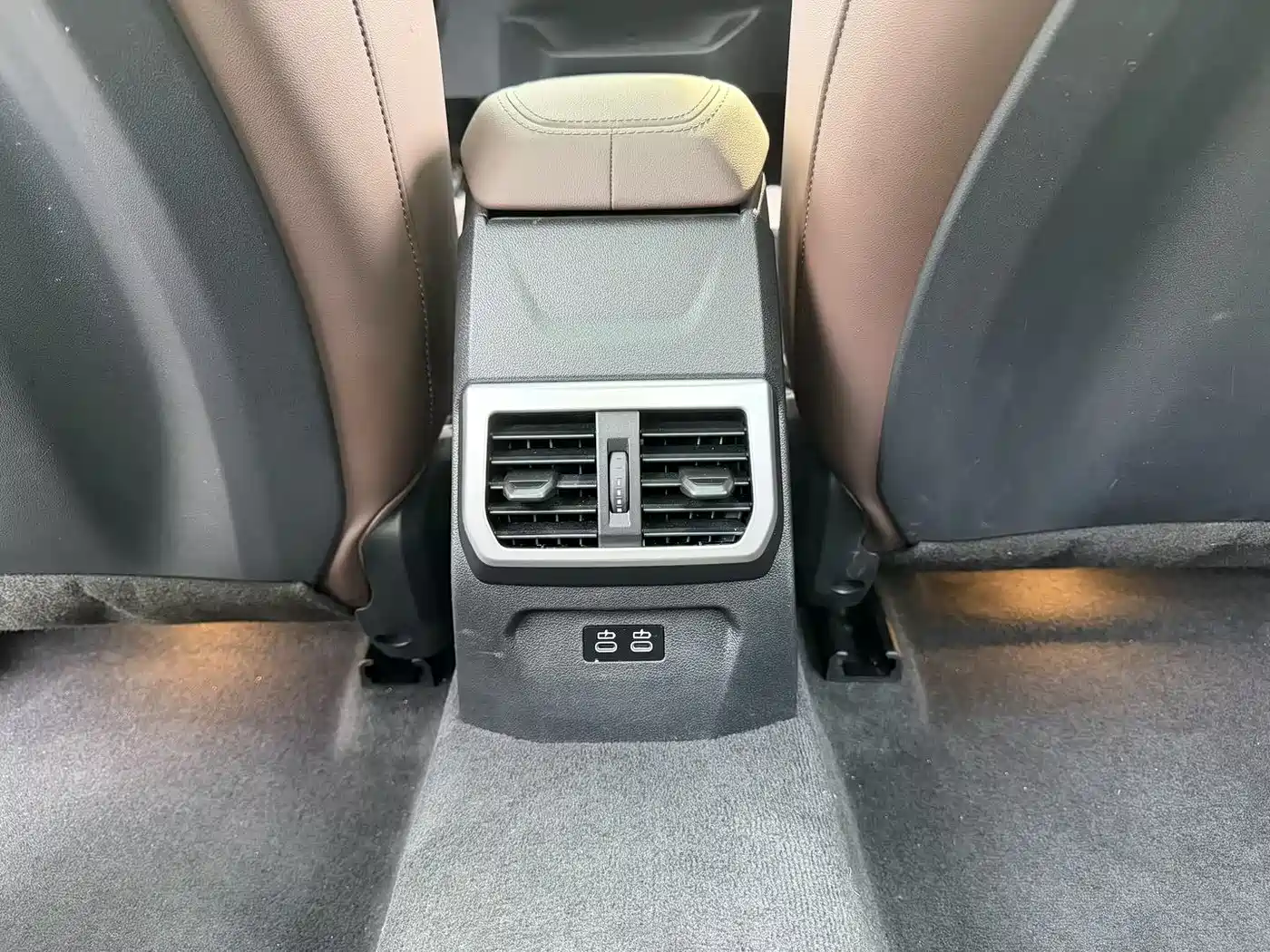 BMW 2 Series 2025 225L M Sport Package фото 17