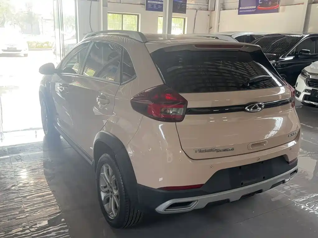 Chery Tiggo 3x 2023 2022 PLUS 1.5L CVT Fashion+
