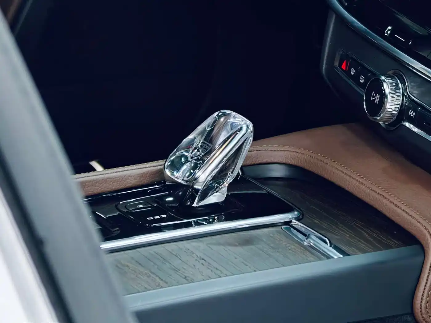 Фото 11 - Volvo S90