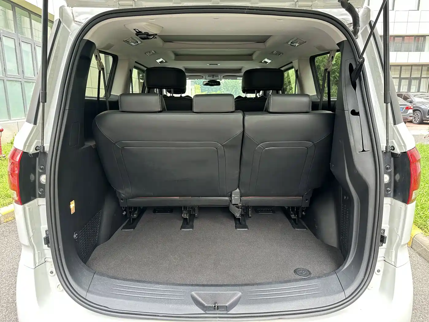 SAIC Maxus Maxus G10 2018 2018 PLUS 2.0T Automatic Flagship Edition