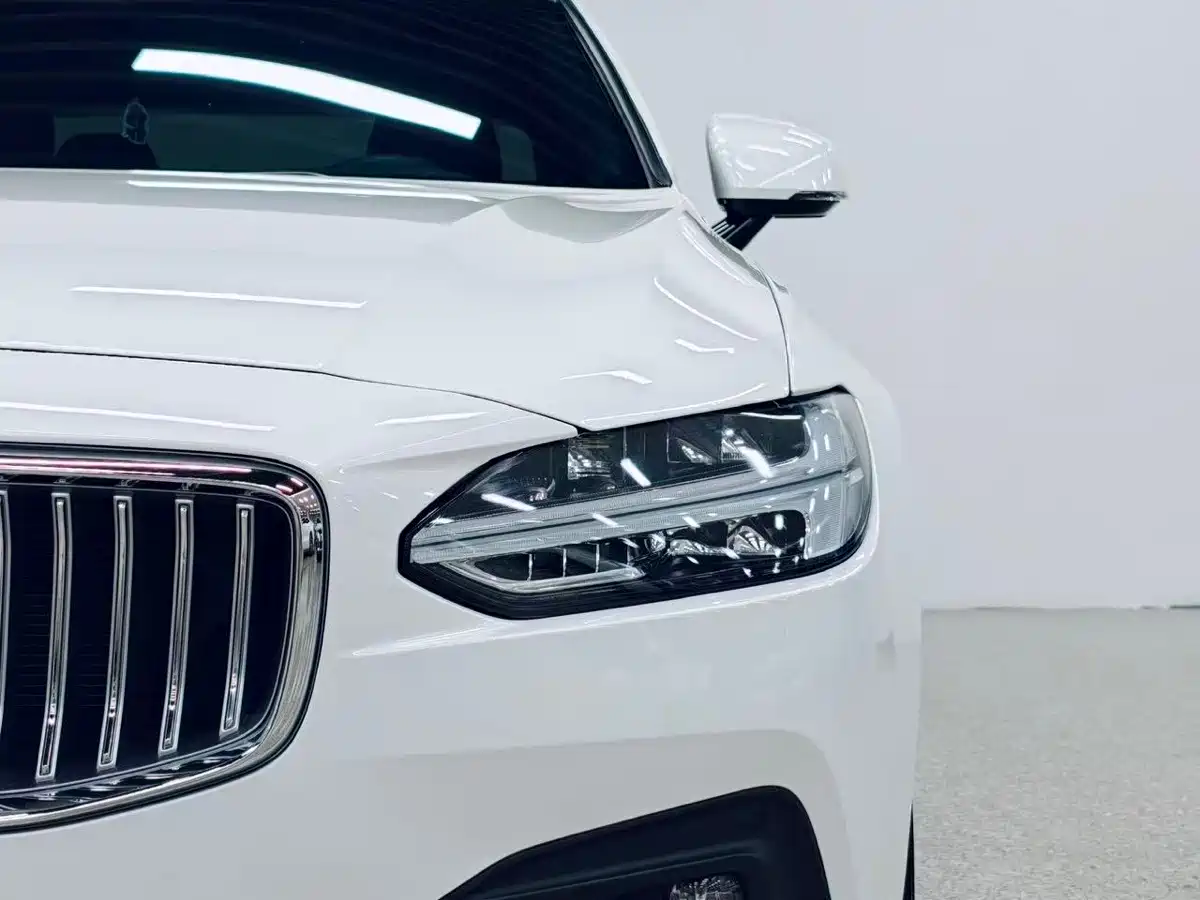 Фото 19 - Volvo S90